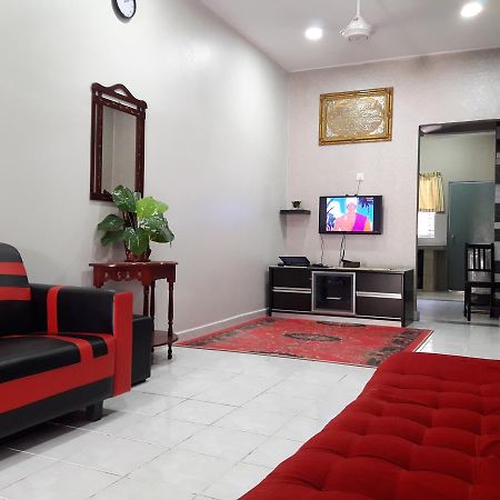 Homestay Bahau Jempol Buitenkant foto